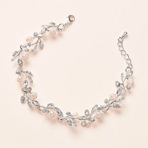 Dareth Colburn Pearl and Crystal bracelet-New